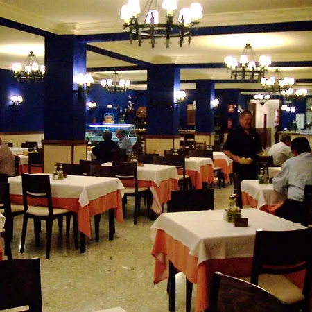 Guest house Restaurante El Cazador *